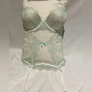 Victoria’s Secret “I Do” White Bridal line corset, NWT, 36D